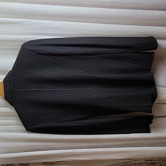 Bailey 44 Black Pinstripe Blazer Size M - Picture 8 of 9